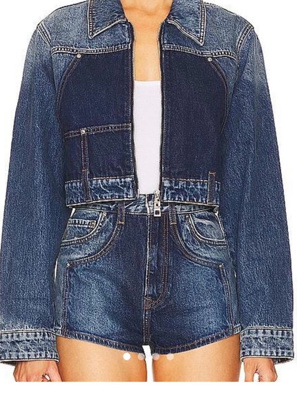 Avery Two Tone Utility Jacket in Tonal Utility
GRLFRND - Picture 3 of 7